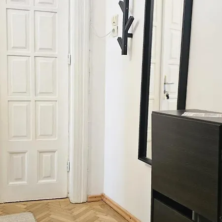 Sweet Dreams Peaceful Flat Piata Romana Апартаменти *